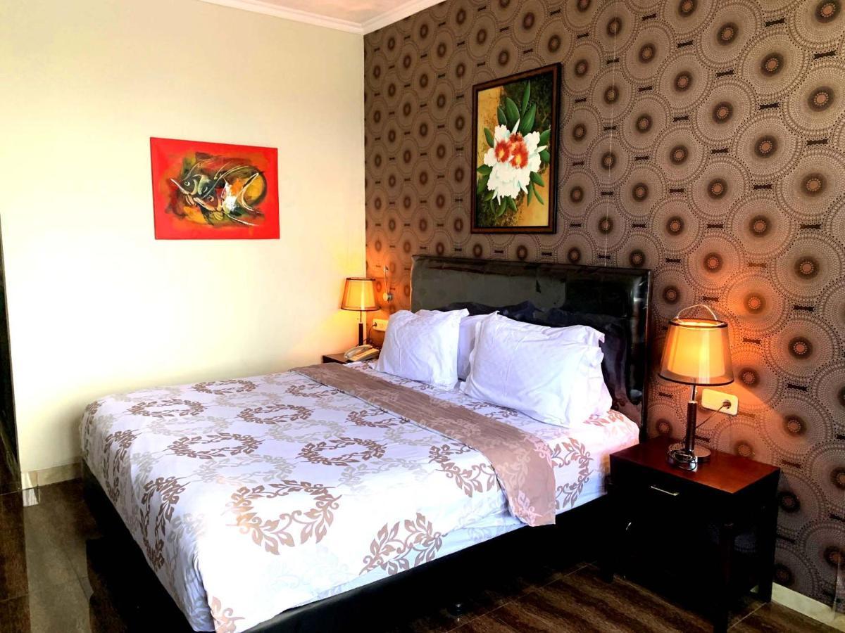 Pacific Hotel Ambon Exteriör bild